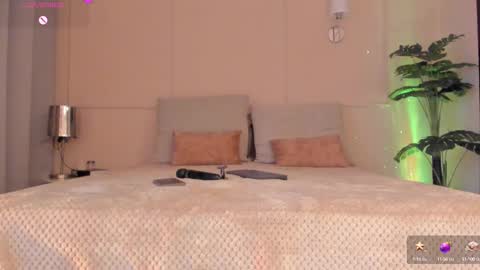 welcome to my world  online show from 26, 9, 2025