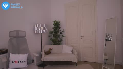 Daniela online show from 13, 12, 2024