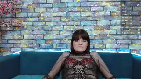 Snapshot of feelsgoodwoman chatting on 12, 12, 2024 Laura online show from 12, 12, 2024