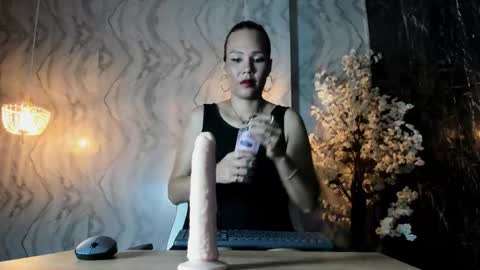 feetbynic online show from 25, 10, 2025