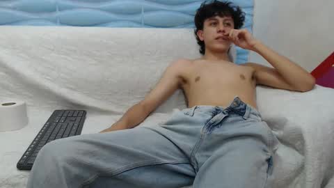Snapshot of felipe_browns chatting on 1, 12, 2024 Felipe Browns online show from 1, 12, 2024