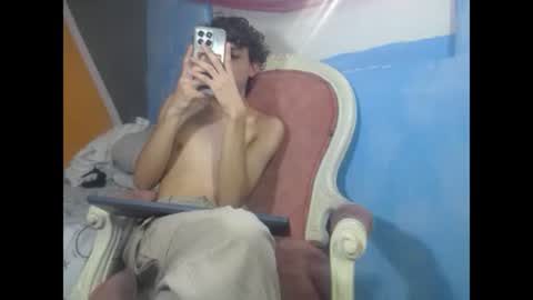 Snapshot of felipe_browns chatting on 12, 12, 2024 Felipe Browns online show from 12, 12, 2024