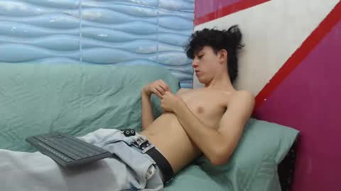 Snapshot of felipe_browns chatting on 15, 12, 2024 Felipe Browns online show from 15, 12, 2024