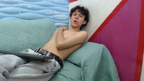 Snapshot of felipe_browns chatting on 20, 12, 2024 Felipe Browns online show from 20, 12, 2024