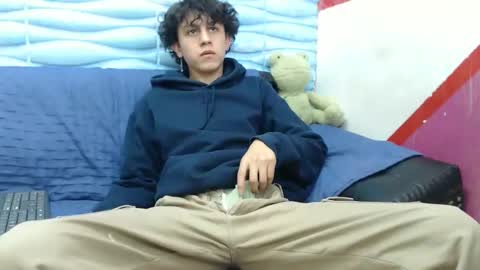 Snapshot of felipe_browns chatting on 19, 1, 2025 Felipe Browns online show from 19, 1, 2025