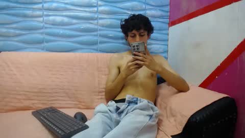 Snapshot of felipe_browns chatting on 7, 2, 2025 Felipe Browns online show from 7, 2, 2025