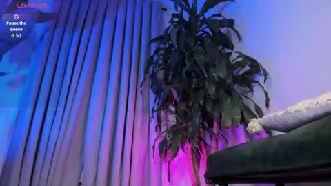 Snapshot of felixsantox chatting on 13, 9, 2025 FelixSantos online show from 13, 9, 2025
