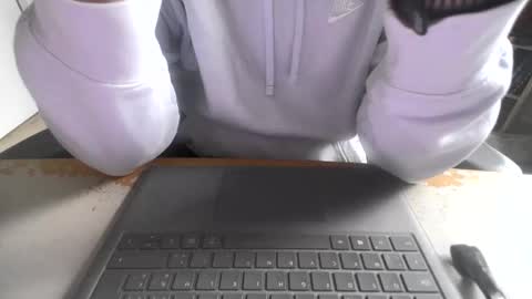 Snapshot of fem_alice_louis_dom chatting on 4, 5, 2026 fem_alice_louis_dom online show from 4, 5, 2026