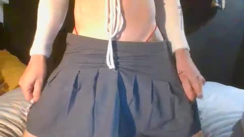 Snapshot of femboyzr chatting on 8, 10, 2025 femboyzr online show from 8, 10, 2025