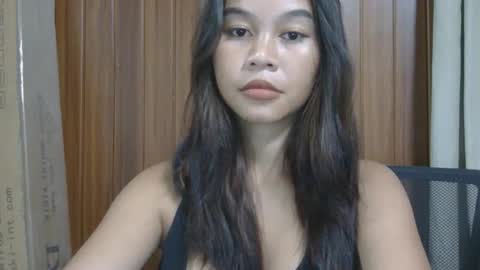 femgirl_19 online show from 1, 12, 2025