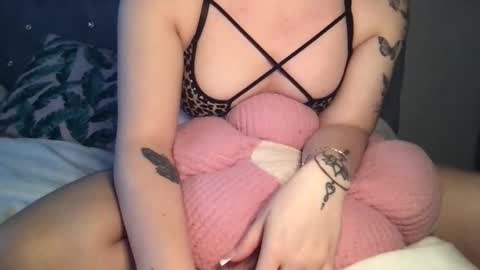     online show from 8, 2, 2026