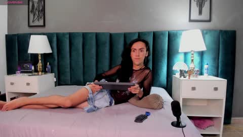 Karol online show from 4, 1, 2025