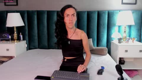 Karol online show from 8, 1, 2025