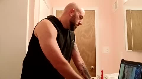 fenrir226453 online show from 14, 4, 2026