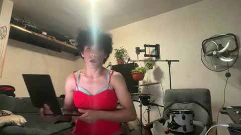 Snapshot of fer92400 chatting on 28, 5, 2026 fer92400 online show from 28, 5, 2026