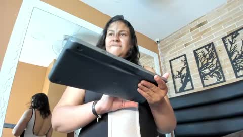 Snapshot of fer_florez chatting on 4, 6, 2026 fer_florez online show from 4, 6, 2026