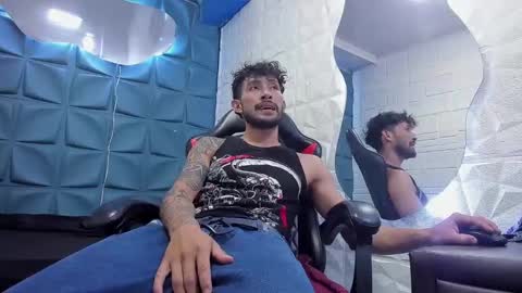 Snapshot of ferchodaniels chatting on 1, 2, 2025 Daniel Fernando online show from 1, 2, 2025