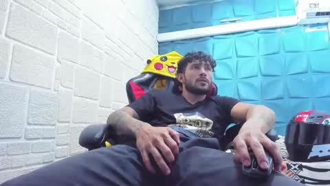 Snapshot of ferchodaniels chatting on 11, 2, 2025 Daniel Fernando online show from 11, 2, 2025