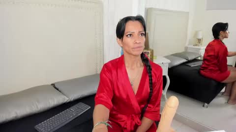 Fernanda  online show from 27, 5, 2026