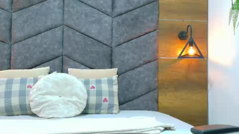 Snapshot of fernandabrown__ chatting on 22, 6, 2026 FERNANDA BROWN online show from 22, 6, 2026