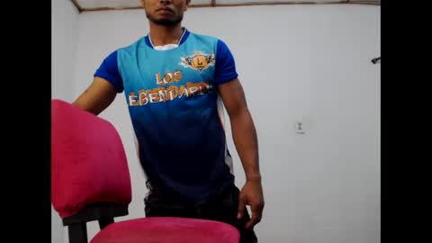 Snapshot of fernandez_latinblack chatting on 23, 1, 2025 fernandez_latinblack online show from 23, 1, 2025