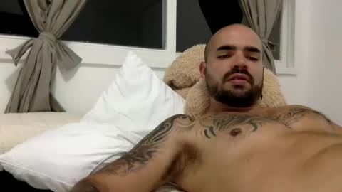 Snapshot of ferpaisa2024 chatting on 7, 12, 2024 insta ferxx1210 Fercho online show from 7, 12, 2024