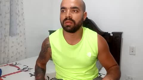 Snapshot of ferpaisa2024 chatting on 22, 1, 2025 insta ferxx1210 Fercho online show from 22, 1, 2025
