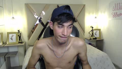 FER PHOENIX online show from 31, 12, 2024