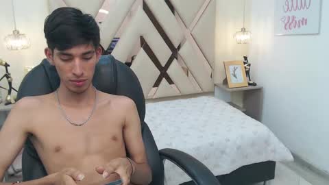 FER PHOENIX online show from 15, 2, 2025