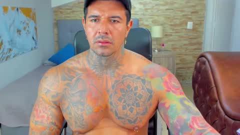 Snapshot of fervent_dude chatting on 28, 2, 2025 Kamilo online show from 28, 2, 2025