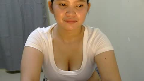 fhwilloughbyxx online show from 25, 6, 2026