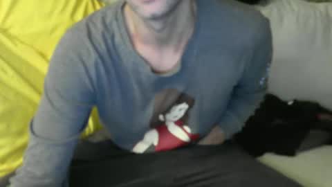 Snapshot of fidelio89 chatting on 12, 10, 2025 Fid online show from 12, 10, 2025