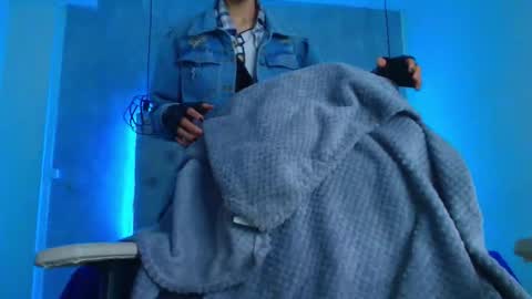   online show from 25, 9, 2025