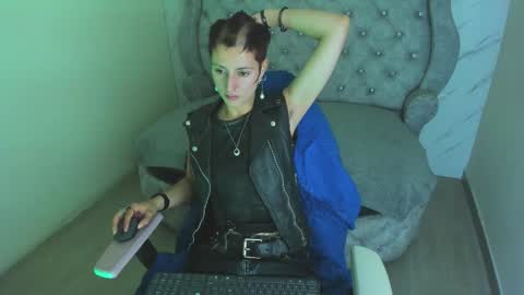   online show from 5, 2, 2026