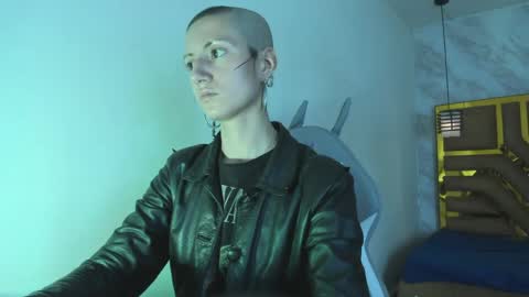   online show from 28, 3, 2026