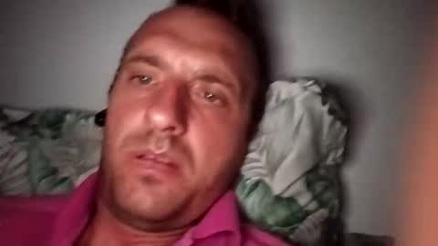 Snapshot of figonik chatting on 5, 10, 2025 Nick online show from 5, 10, 2025