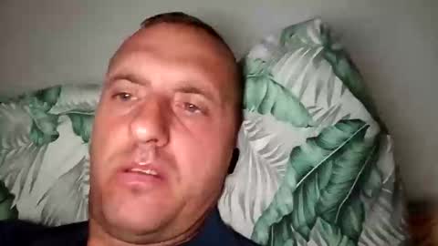 Snapshot of figonik chatting on 9, 10, 2025 Nick online show from 9, 10, 2025