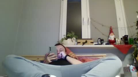Snapshot of filipek757 chatting on 6, 1, 2025 filipek757 online show from 6, 1, 2025