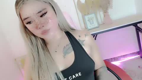 Snapshot of filipina_slutty69xxx chatting on 25, 7, 2026 Angela DONT FORGET TO FOLLOW AND GIVE ME APPRECIATION online show from 25, 7, 2026
