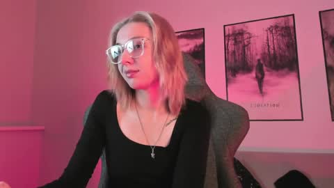 cap and Lana  online show from 2, 3, 2025