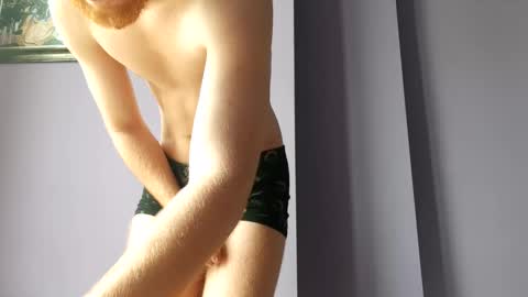 Whitechocolate online show from 23, 12, 2025