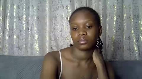 fine_queen12 online show from 17, 3, 2026