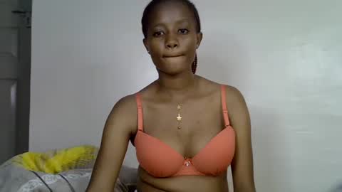 Snapshot of fine_slim chatting on 21, 9, 2025 slimmie online show from 21, 9, 2025