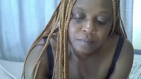 Snapshot of fineassrae chatting on 22, 10, 2025 fineassrae online show from 22, 10, 2025