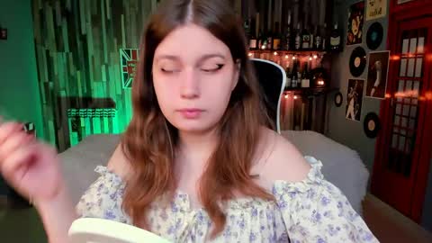 fiora online show from 15, 4, 2026