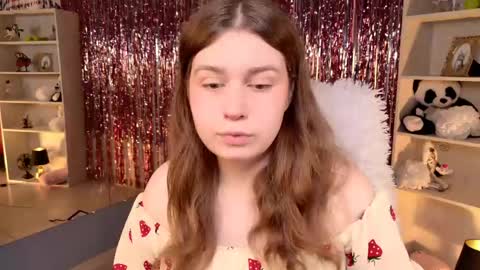 Snapshot of fioramarmoris chatting on 20, 5, 2026 fiora online show from 20, 5, 2026