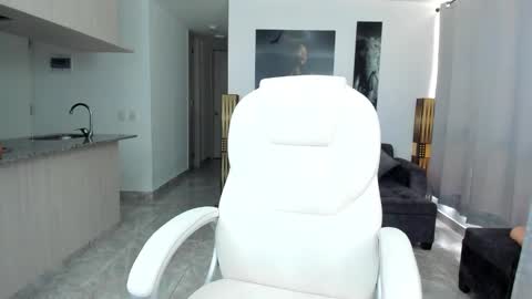 fiore   online show from 12, 3, 2025