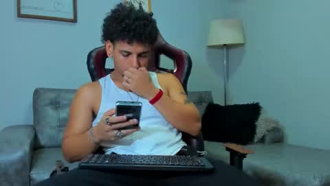 fire_boy69 online show from 17, 12, 2025