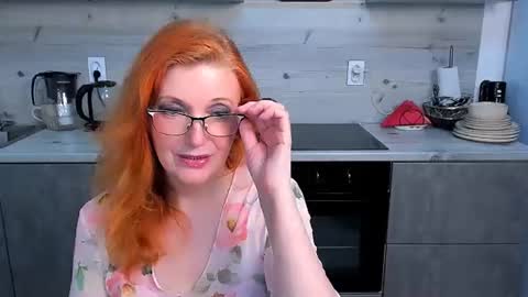 Snapshot of fire_foxone chatting on 19, 6, 2026 FireFox online show from 19, 6, 2026