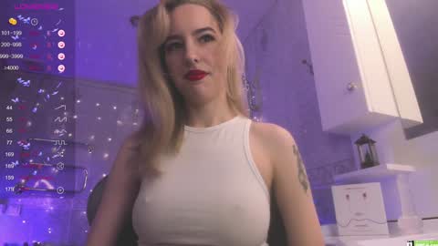 Snapshot of fire_moth chatting on 28, 12, 2024 Bellatrix online show from 28, 12, 2024